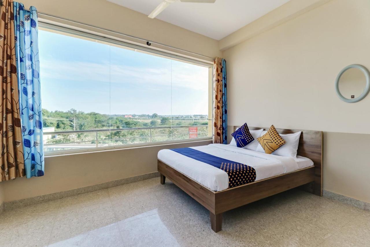 Spot On 76940 Sri Annapoorneshwari Residency Boarding & Lodging Hotel Hassan Ngoại thất bức ảnh