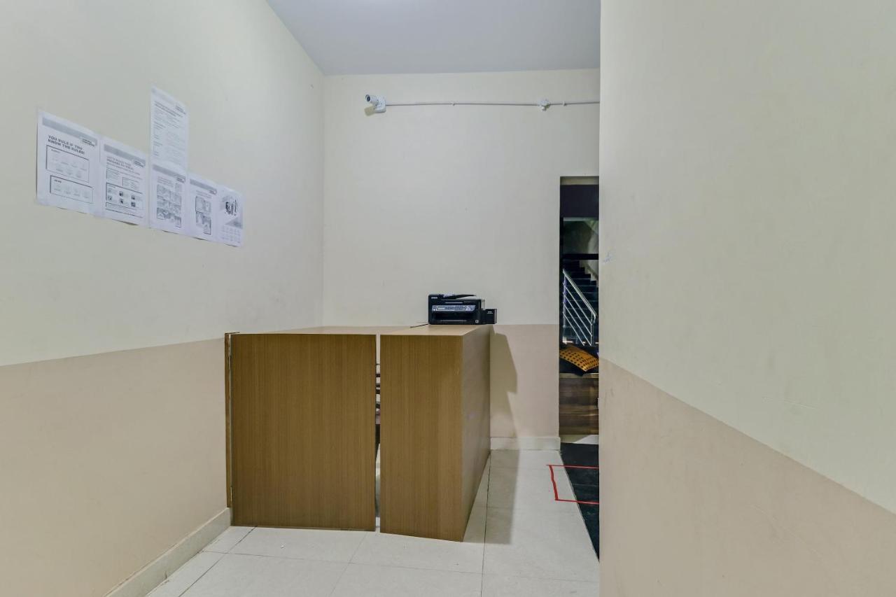 Spot On 76940 Sri Annapoorneshwari Residency Boarding & Lodging Hotel Hassan Ngoại thất bức ảnh